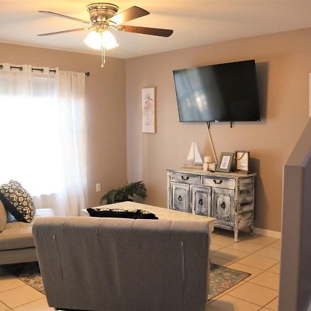 Beachside Serenity Escape - Private 3Br And 2Ba, Dog Friendly Duplex Oasis, Steps To Shore! ملبورن بيتش المظهر الخارجي الصورة