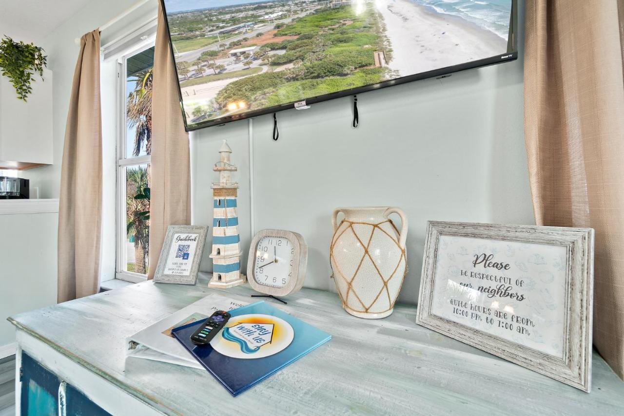 Beachside Serenity Escape - Private 3Br And 2Ba, Dog Friendly Duplex Oasis, Steps To Shore! ملبورن بيتش المظهر الخارجي الصورة