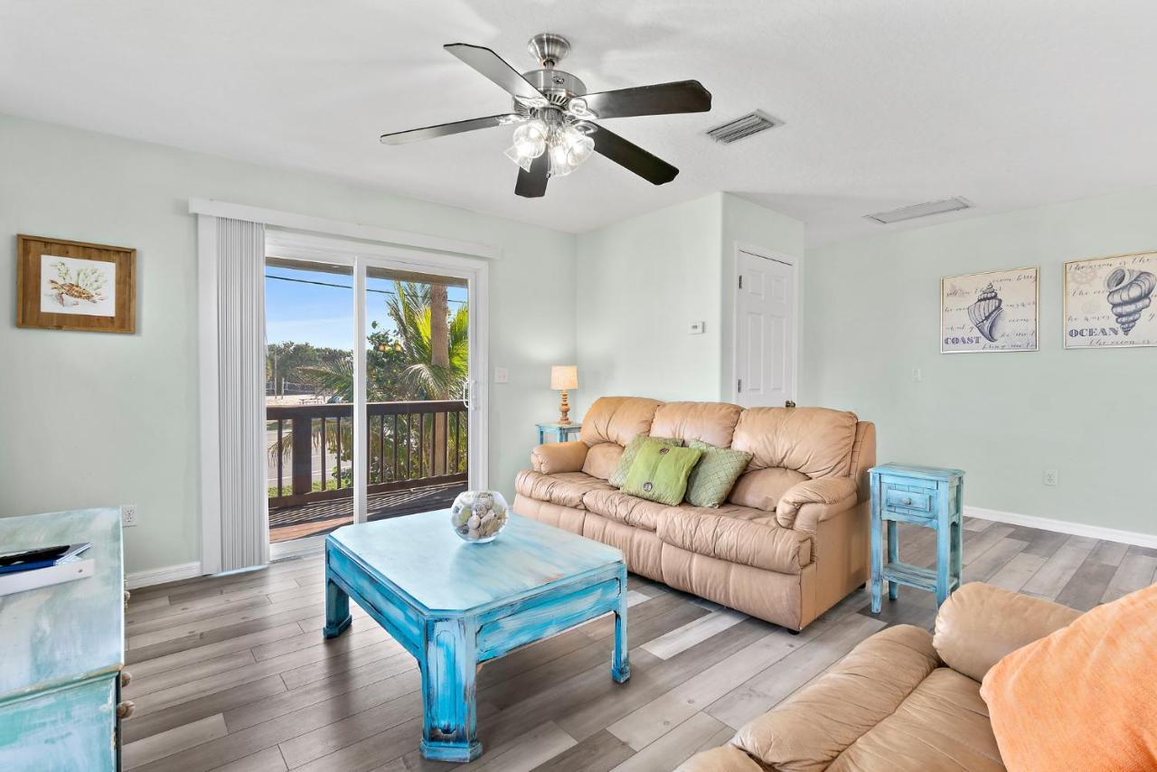 Beachside Serenity Escape - Private 3Br And 2Ba, Dog Friendly Duplex Oasis, Steps To Shore! ملبورن بيتش المظهر الخارجي الصورة