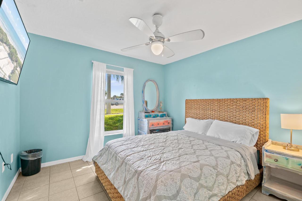 Beachside Serenity Escape - Private 3Br And 2Ba, Dog Friendly Duplex Oasis, Steps To Shore! ملبورن بيتش المظهر الخارجي الصورة