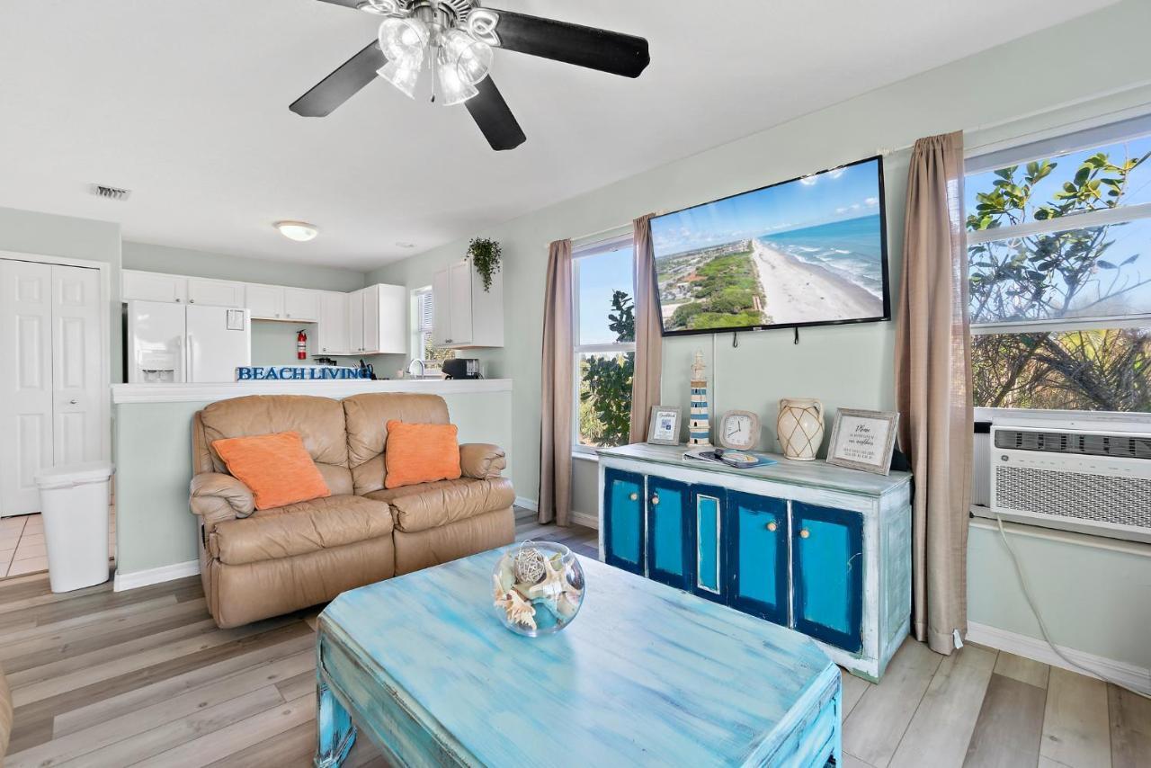 Beachside Serenity Escape - Private 3Br And 2Ba, Dog Friendly Duplex Oasis, Steps To Shore! ملبورن بيتش المظهر الخارجي الصورة