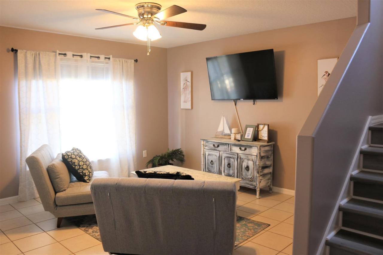 Beachside Serenity Escape - Private 3Br And 2Ba, Dog Friendly Duplex Oasis, Steps To Shore! ملبورن بيتش المظهر الخارجي الصورة